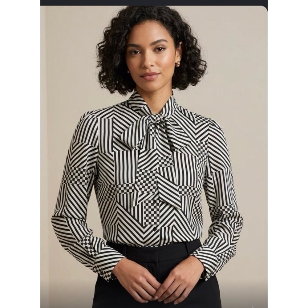 Women's Black & White Geometric Print Button Down Shirt size Meduim